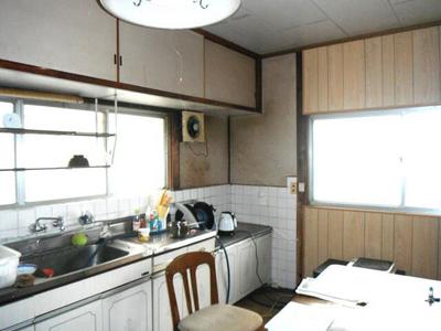 Single-Story 4DK House for Sale in Tanoue, Niihama — Image 2, Niihama, Ehime