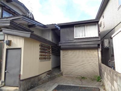 Spacious 6DK House in Hanazono, Aomori City - 124sqm Living Space — Image 1, Aomori, Aomori
