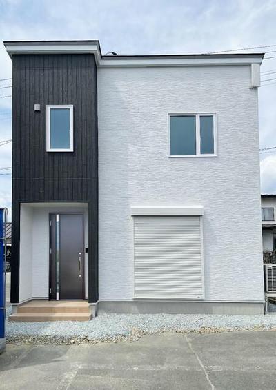 New 2DK House in Higashine - South Facing with Modern Amenities — Image 1, Higashine, Yamagata