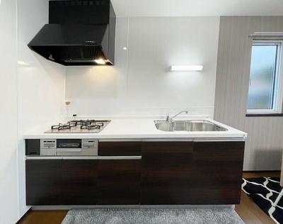 New 2DK House in Higashine - South Facing with Modern Amenities — Image 1, Higashine, Yamagata