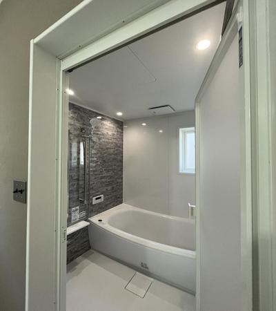 Renovated 2LDK House in Aizuwakamatsu with 3 Parking Spaces — Image 1, Aizuwakamatsu, Fukushima
