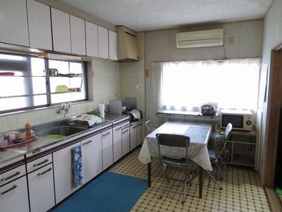 Traditional Farmhouse with Agricultural Land in Niihama, Ehime — Image 4, Niihama, Ehime
