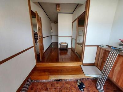Spacious 6DK House in Kobayashi City with 469sqm Land — Image 4, Kobayashi, Miyazaki