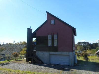 3-Story Villa with Mountain Views in Naganuma, Hokkaido — Image 1, Naganuma, Hokkaido