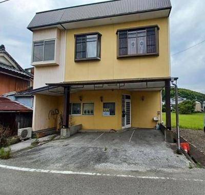 Two-Story RC House in Nankoku - 4DK Near Bashi Station — House, Nankoku, Kochi