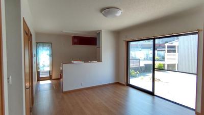 Modern 4LDK House with Solar Power in Kadogawa, Miyazaki — Image 2, Kadokawa, Miyazaki