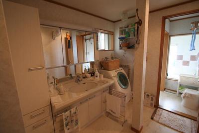 Historic 3LDK House in Shirahama with Onsen Access — Image 2, Shirahama, Wakayama