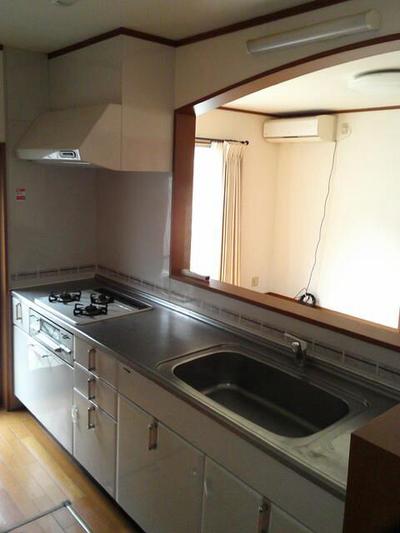 Renovated 4LDK House with Garden in Kirigaoka, Iga City — Image 3, Iga, Mie