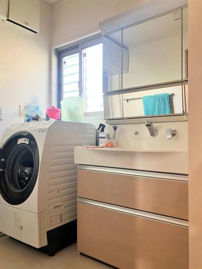 Spacious 5LDK Family Home in Ogaki, Near Komon Schools — Image 3, Ogaki, Gifu