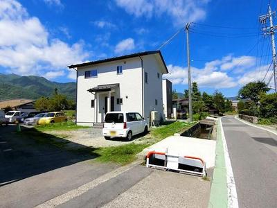 Modern 2LDK House for Sale in Suwa City - Built 2018 — Image 1, Suwa, Nagano