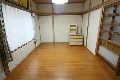 Spacious 5DK House in Bungotakada with Large Balcony — Image 3, Bungotakada, Oita