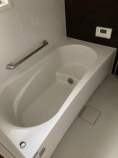 Modern 3LDK House in Tobe Town, Ehime - 183m² Plot — Image 3, Tobe, Ehime