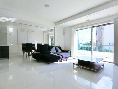 Luxurious 4LDK House with Lake Views in Abiko, Chiba — Image 2, Abiko, Chiba