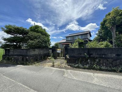 Large 8DK House with 1,422m² Land in Yukuhashi, Fukuoka — Image 1, Yukuhashi, Fukuoka