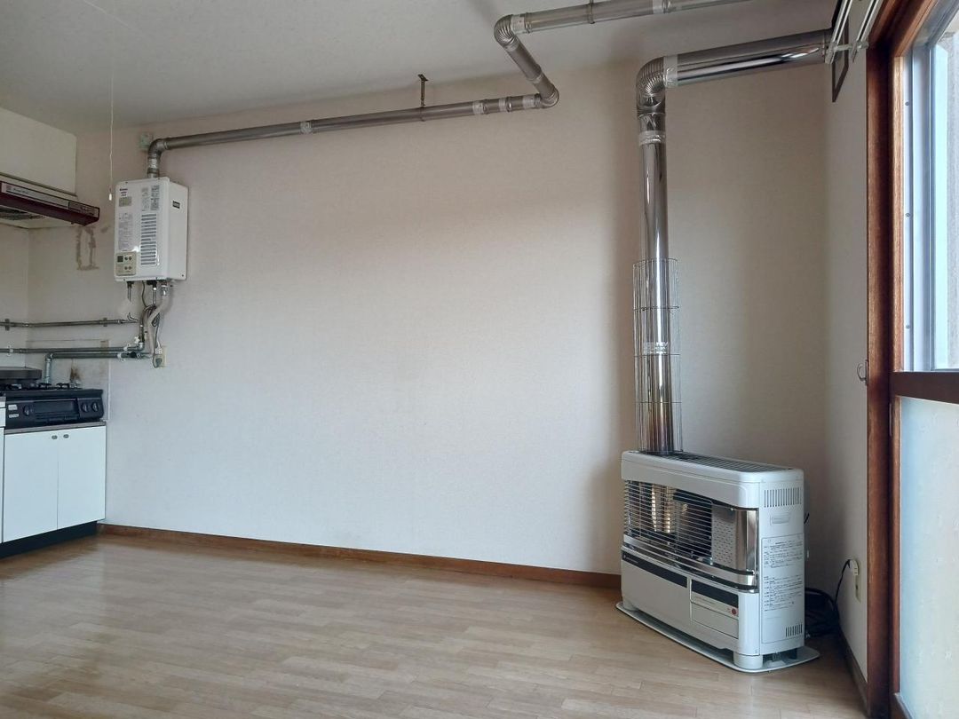 2LDK Apartment for Rent in Obihiro, Hokkaido - 15 Min Walk to Station - Thumbnail 3