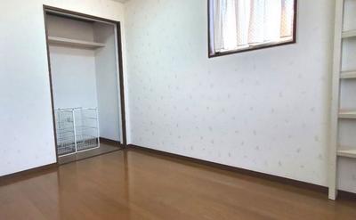 Renovated 6SLDK Two-Family Home in Marugame with 3 Parking Spaces — Image 4, Marugame, Kagawa