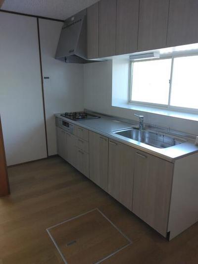 Renovated 4LDK House in Takasago City, Close to Hoden Station — Image 2, Takasago, Hyogo