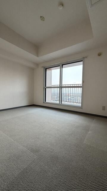 3LDK Sapporo Apartment for Rent in Teine-ku with Panoramic Views - Thumbnail 4