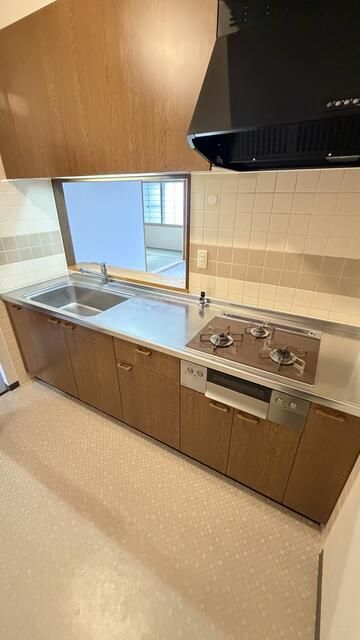 3LDK Sapporo Apartment for Rent in Teine-ku with Panoramic Views - Thumbnail 2