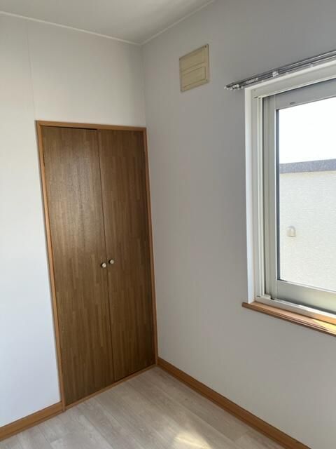 2LDK Apartment for Rent in Kita-ku, Sapporo | Recently Renovated - Thumbnail 2