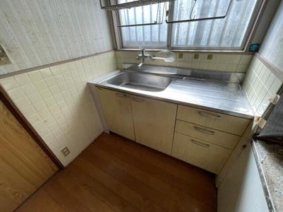 Historic 8K House for Sale in Yawatahama - Just 1M Yen — Image 3, Yawatahama, Ehime
