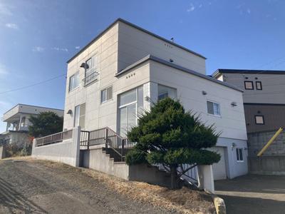 [Hatomark Site] A used detached house for sale at 96-11 Daimachi 3-chome, Abashiri City, Hokkaido. — Image 1, Abashiri, Hokkaido