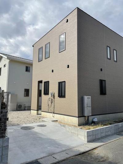 Modern Coastal Home Near Ise Bay in Suzuka City — Image 1, Suzuka, Mie