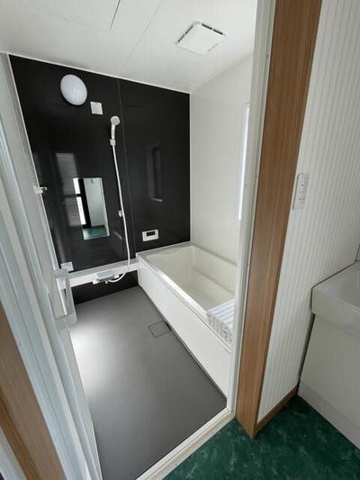 Modern Coastal Home Near Ise Bay in Suzuka City — Image 2, Suzuka, Mie