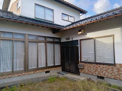 Spacious 5DK House for Sale in Umaki-cho, Izumo — Image 1, Izumo, Shimane