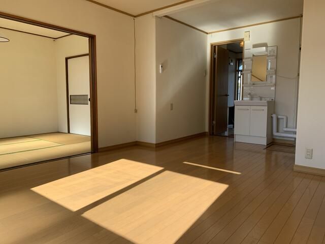 2LDK Apartment for Rent in Takikawa, Hokkaido | Pet Friendly - Thumbnail 3