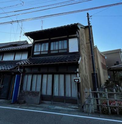 [Hatomark Site] Toyama Prefecture, Tonami City, Hirokamicho, Tonami City (Tonami Station) 2-story 10DK Used Detached House — Image 1, Tonami, Toyama