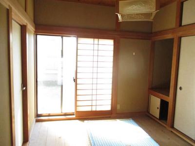 Spacious 4LDK House with Store in Miyamarumachi, Miyakonojo — Image 4, Miyakonojo, Miyazaki
