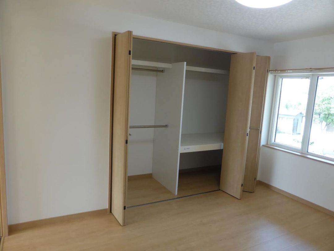 Renovated 2LDK Apartment for Rent in Obihiro, Hokkaido - Thumbnail 4