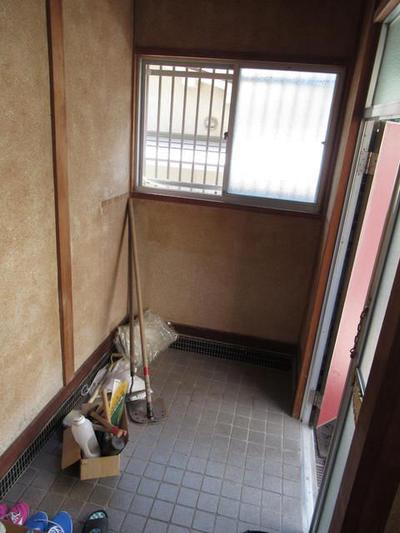 Traditional House For Sale in Kabe, Hiroshima - 4LDK with Parking — Image 4, Asakita, Hiroshima