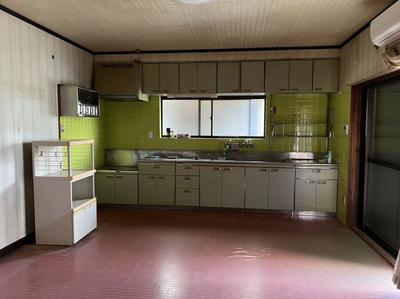 Spacious 5K House with 11,000sqm Land in Waki-cho, Mima City — Image 3, Mima, Tokushima