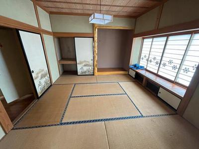 Spacious 7DK House in Kesennuma with 673m² Land — Image 4, Kesennuma, Miyagi