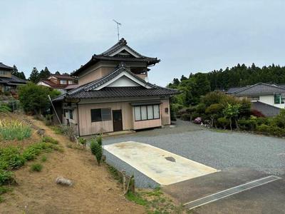 Spacious 7DK House in Kesennuma with 673m² Land — Image 1, Kesennuma, Miyagi