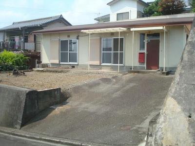 Single Story 4DK Home in Imaizumi, Fuji City — Image 1, Fuji, Shizuoka