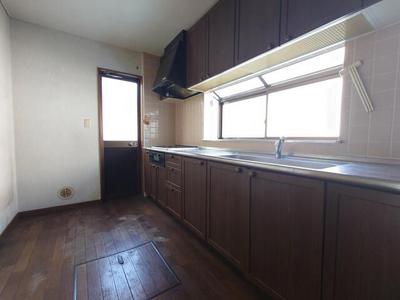 Spacious 5LDK House in Izumidai, Ichihara - 143m² Living Space — Image 1, Ichihara, Chiba