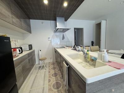 Modern 4LDK House in Itoshima - Minutes from Misakigaoka Station — Image 1, Itoshima, Fukuoka