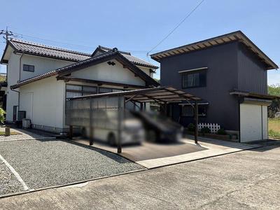 Spacious 7SDK House in Yasugi City - 200sqm on Large Land Plot — Image 1, Yasugi, Shimane
