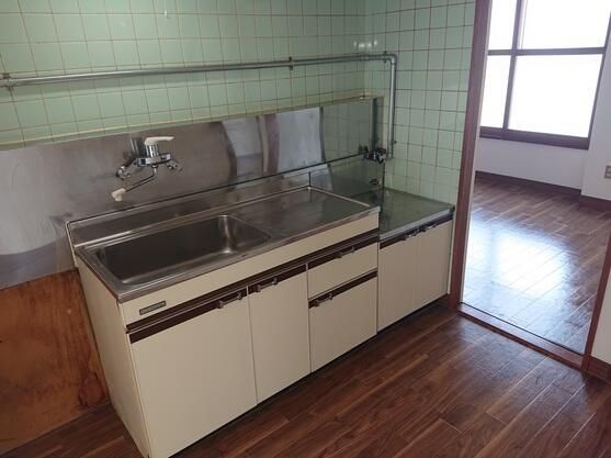 3LDK Rental Apartment in Central Sapporo, Hokkaido - Image 1