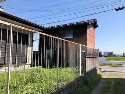 Spacious 5LDK House in Kanzaki City - 179sqm Living Space — Image 4, Kanzaki, Saga