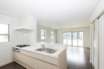 New 3SLDK House in Bando City's Sunny Hillside Development — Image 2, Bando, Ibaraki