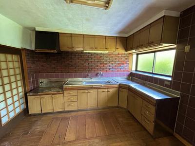 [Hatomark Site] 6LDK Used Detached House in Osawa, Katsuura City, Chiba Prefecture — Image 3, Katsuura, Chiba