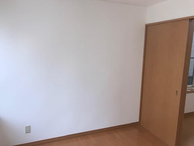 1LDK Apartment for Rent in Shiroishi Ward, Sapporo - Thumbnail 4