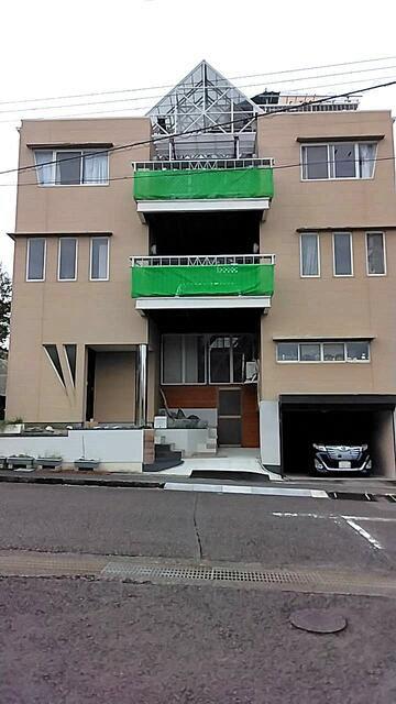 4-Story 9LDK House with Onsen in Shirahama, Wakayama — Image 1, Shirahama, Wakayama