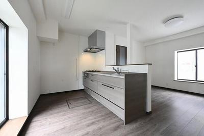 Renovated 5LDK House in Tsubame City, Niigata — Image 4, Tsubame, Niigata