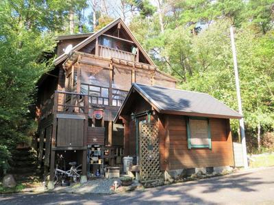 Mountain Retreat Log Home in Yodoe, Tottori - 1LDK with Irori Cabin — Image 1, Yonago, Tottori
