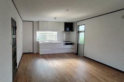 4LDK Used Detached House in Shiga Prefecture — Image 2, Higashiomi, Shiga